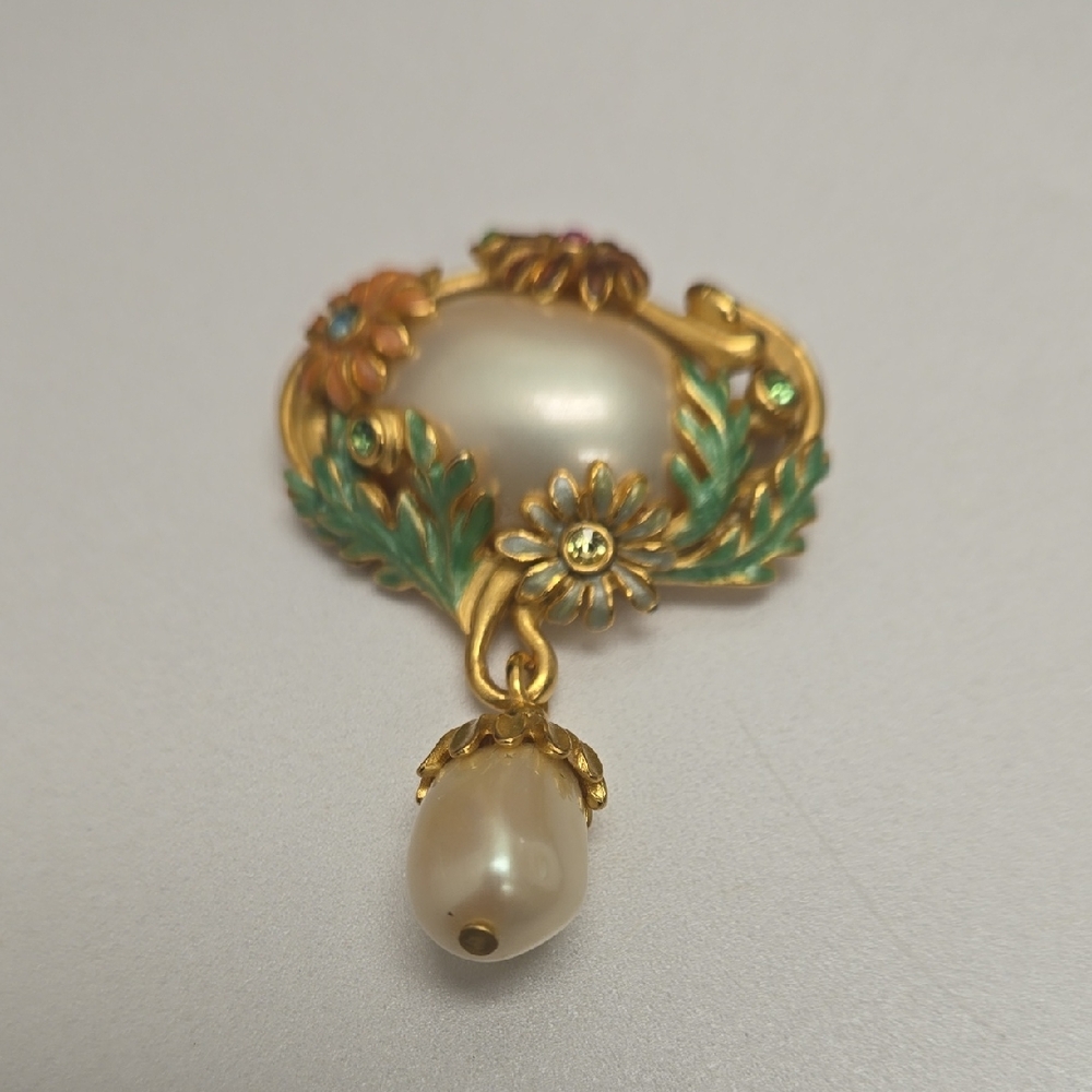 Joan Rivers Gold and Pearl Floral Brooch
